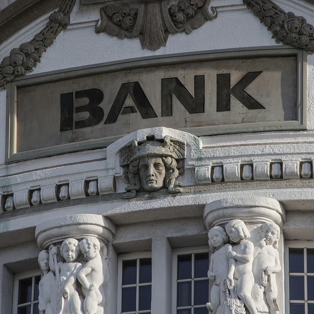 Central bank and independence: Bank building symbolizing financial authority